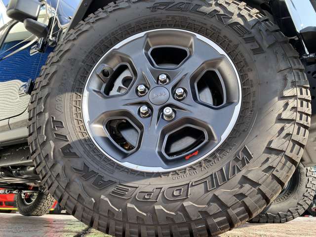 ジープ グラディエーター ３．６ ルビコン ４ＷＤ R5年 (東海) 99