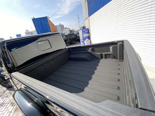 ジープ グラディエーター ３．６ ルビコン ４ＷＤ R5年 (東海) 99