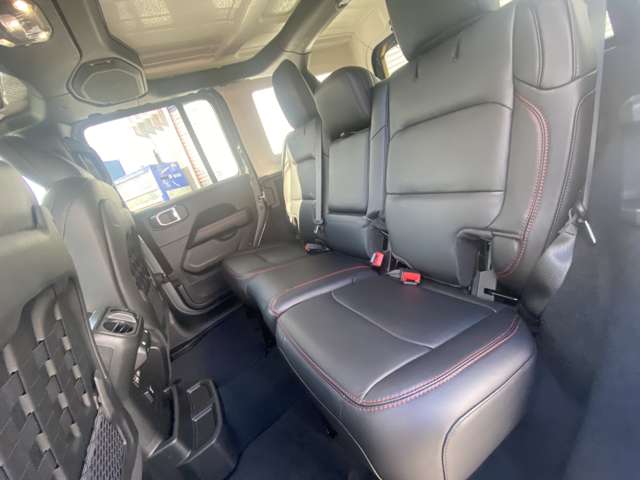 ジープ ラングラー ルビコン 新車 ３．６Ｌ R5年 (東海) 99