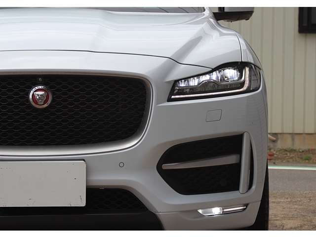 ジャガー Ｆペース ２０Ｄ Ｒスポーツ ４ＷＤ H29年 (東海) 99