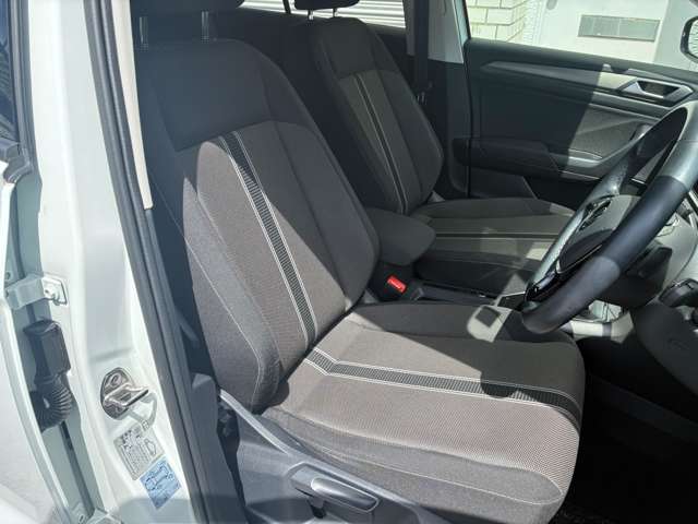 フォルクスワーゲン Ｔ－ＲＯＣ ＴＳＩ スタイル デザイン パッケージ R3年 (近畿) 99
