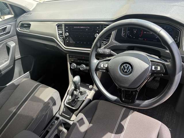 フォルクスワーゲン Ｔ－ＲＯＣ ＴＳＩ スタイル デザイン パッケージ R3年 (近畿) 99