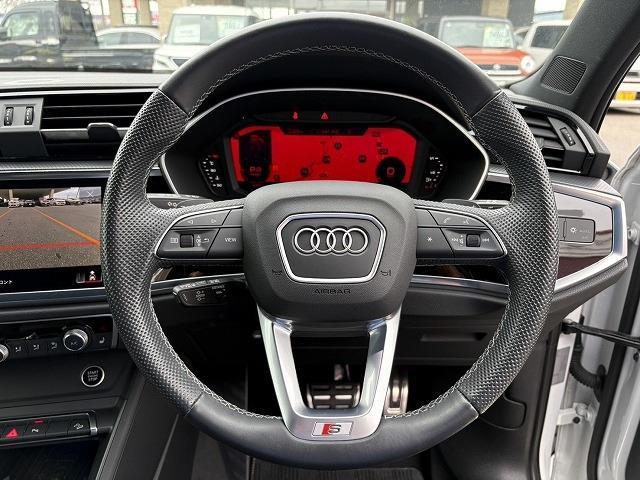 アウディ Ｑ３　スポーツバック ３５ ＴＤＩ クワトロ Ｓライン ディーゼルターボ ４ＷＤ R5年 (近畿) 99