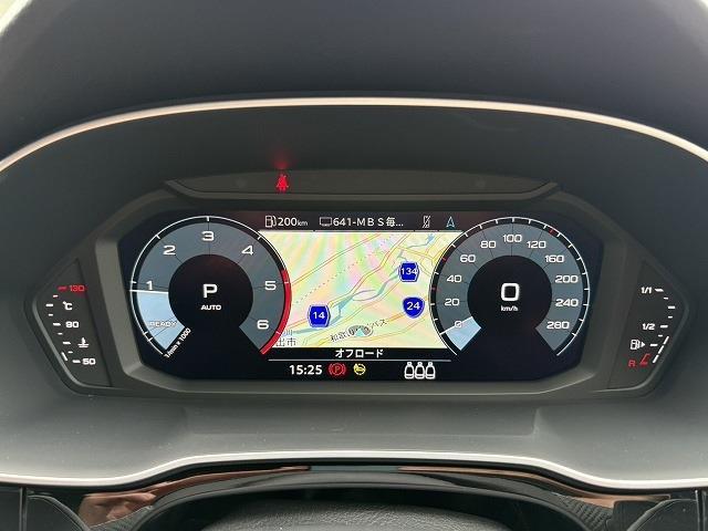 アウディ Ｑ３　スポーツバック ３５ ＴＤＩ クワトロ Ｓライン ディーゼルターボ ４ＷＤ R5年 (近畿) 99