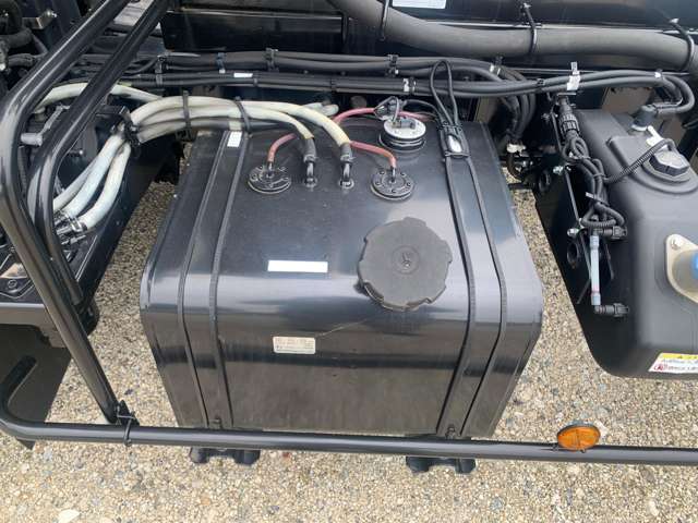 三菱フソウ ファイター 脱着装置付コンテナ専用車 R5年 (関東) 99