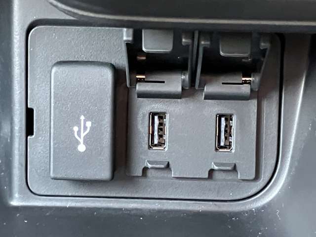 ホンダ Ｎ　ＢＯＸ カスタム ６６０ Ｌ R3年 (関東) 99