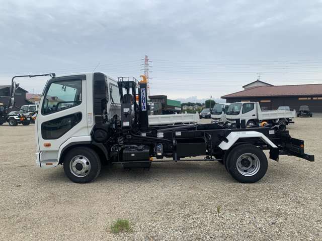 三菱フソウ ファイター 脱着装置付コンテナ専用車 R7年 (関東) 99