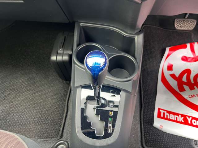 トヨタ アクア １．５ Ｇ H27年 (関東) 99