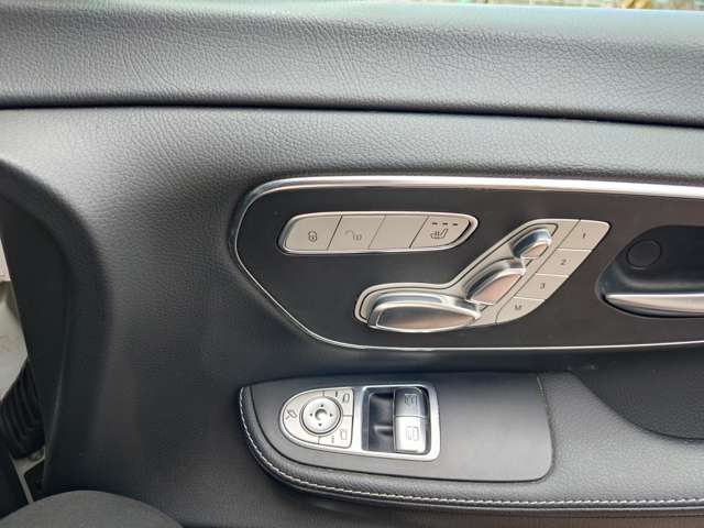メルセデスベンツ Ｖクラス Ｖ２２０ Ｄ アバンギャルド ロング ディーゼルターボ H29年 (関東) 99