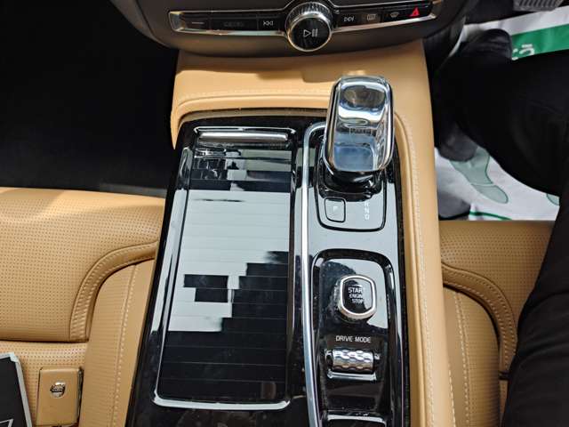 ボルボ Ｖ６０ Ｔ６ ツインエンジン ＡＷＤ インスクリプション ４ＷＤ R2年 (関東) 99