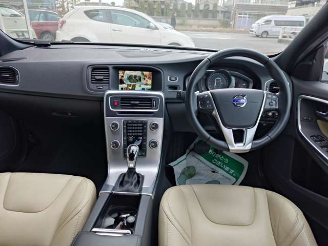 ボルボ Ｖ６０ Ｄ４ ダイナミック エディション ディーゼルターボ H29年 (関東) 99