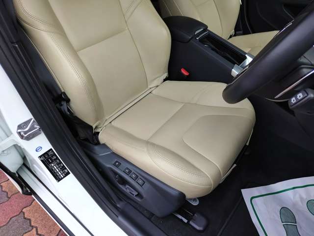 ボルボ Ｖ６０ Ｄ４ ダイナミック エディション ディーゼルターボ H29年 (関東) 99