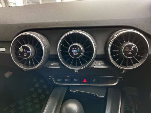 アウディ ＴＴ クーペ　１．８　ＴＦＳＩ H29年 (関東) 99