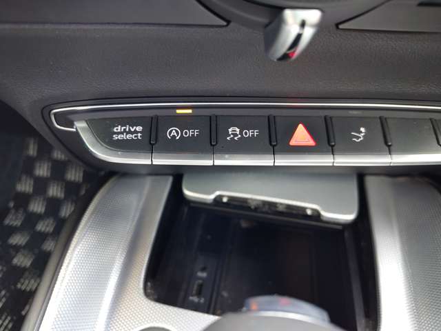 アウディ ＴＴ クーペ　１．８　ＴＦＳＩ H29年 (関東) 99