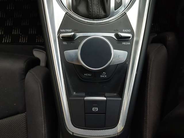 アウディ ＴＴ クーペ　１．８　ＴＦＳＩ H29年 (関東) 99