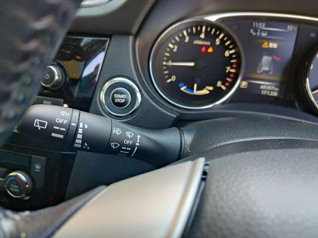 日産 エクストレイル　ハイブリッド ２．０ ２０Ｘ ハイブリッド ４ＷＤ H29年 (関東) 99