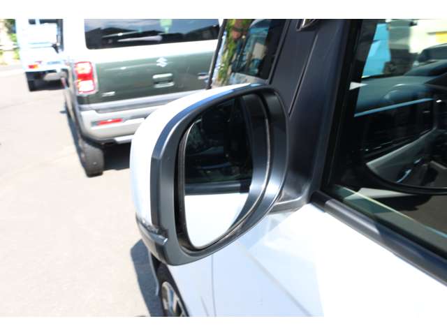 ホンダ Ｎ　ＢＯＸ カスタム ６６０ Ｌ R4年 (中国) 99