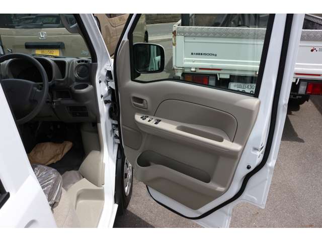 三菱 ミニキャブバン ６６０ Ｇ ハイルーフ R8年 (中国) 99