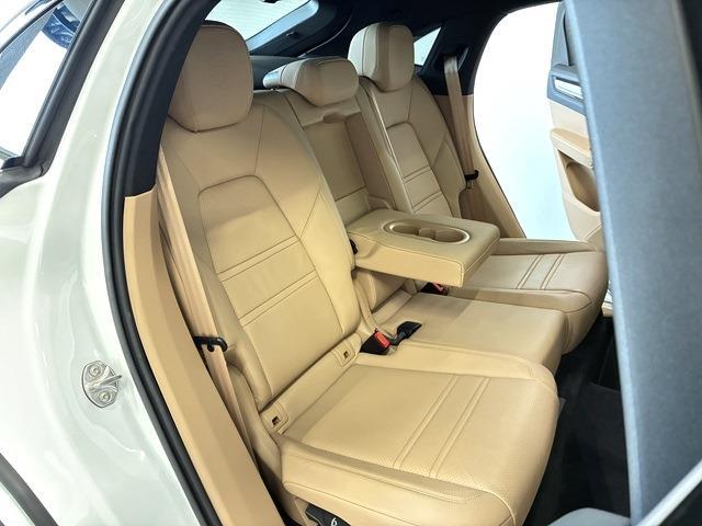 ポルシェ カイエンクーペ プラチナ エディション ティプトロニックＳ ４ＷＤ R4年 (中国) 99