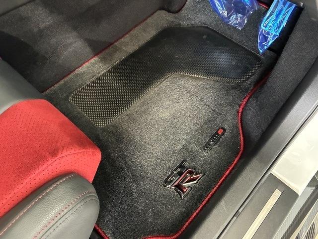 日産 ＧＴ−Ｒ ３．８ ＮＩＳＭＯ ４ＷＤ R2年 (中国) 99