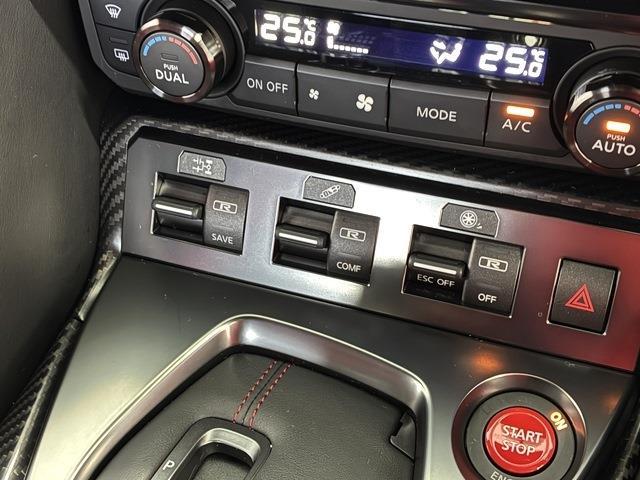 日産 ＧＴ−Ｒ ３．８ ＮＩＳＭＯ ４ＷＤ R2年 (中国) 99