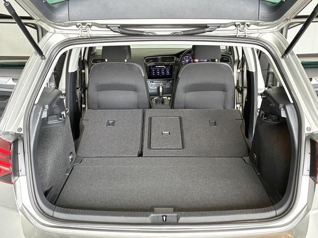 フォルクスワーゲン ゴルフ ＴＤＩ コンフォートライン マイスター ディーゼルターボ R2年 (中国) 99