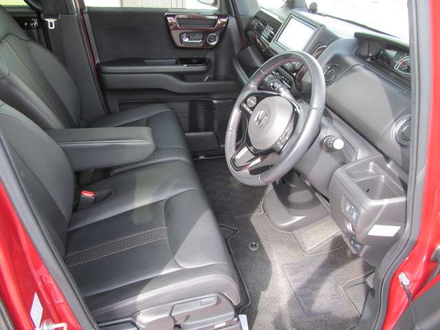 ホンダ Ｎ　ＢＯＸ カスタム ６６０ Ｌ ターボ コーディネートスタイル R5年 (中国) 99