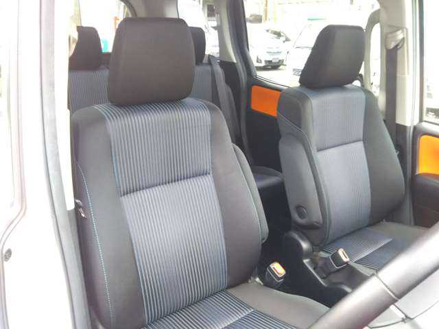 トヨタ ヴォクシー ２．０ ＺＳ H26年 (中国) 99