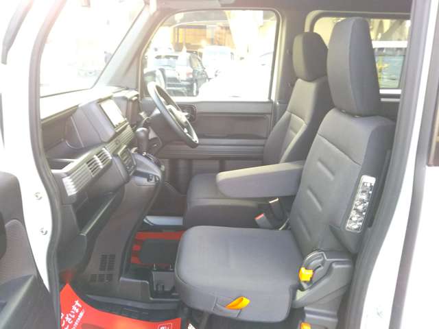 ホンダ Ｎ−ＶＡＮ ６６０ ＋スタイル ファン ４ＷＤ R4年 (中国) 99