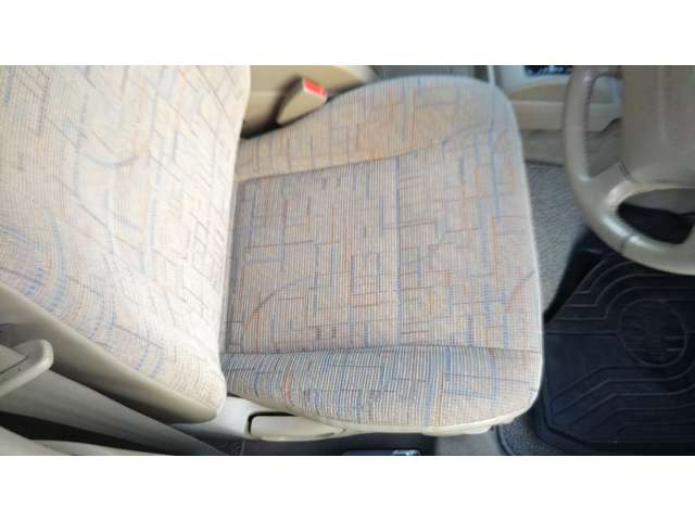 日産 ラシーン １．５ タイプＳ ４ＷＤ H13年 (中国) 99