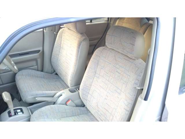 日産 ラシーン １．５ タイプＳ ４ＷＤ H13年 (中国) 99
