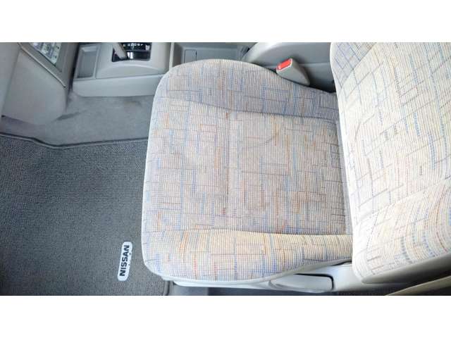 日産 ラシーン １．５ タイプＳ ４ＷＤ H13年 (中国) 99
