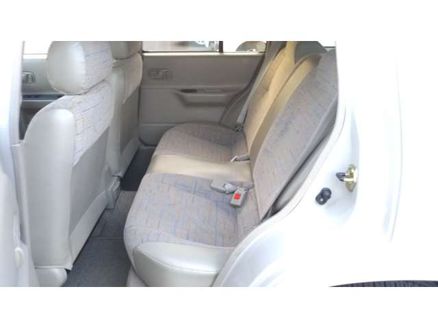 日産 ラシーン １．５ タイプＳ ４ＷＤ H13年 (中国) 99