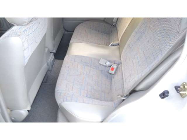 日産 ラシーン １．５ タイプＳ ４ＷＤ H13年 (中国) 99