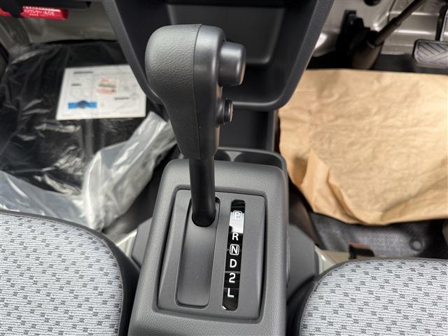 スズキ キャリイトラック ６６０ ＫＣエアコン・パワステ農繁 ３方開 ４ＷＤ R7年 (中国) 99