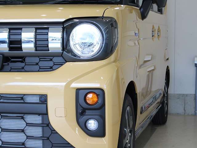 スズキ スペーシア ６６０ ギア ハイブリッド ＸＺ R7年 (四国) 99