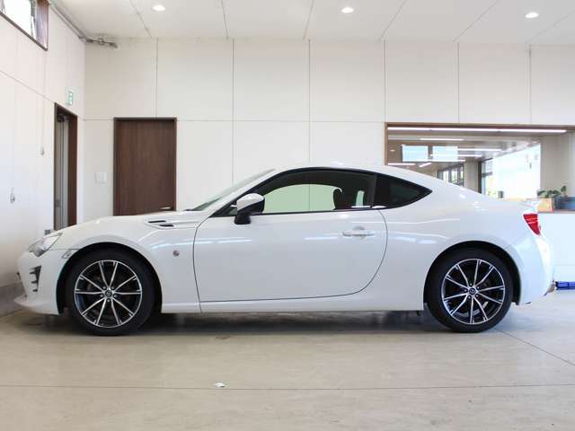 トヨタ ８６ ２．０ ＧＴ H29年 (四国) 99