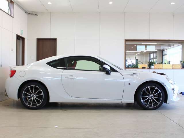 トヨタ ８６ ２．０ ＧＴ H29年 (四国) 99