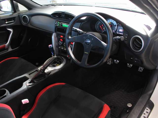 トヨタ ８６ ２．０ ＧＴ H29年 (四国) 99
