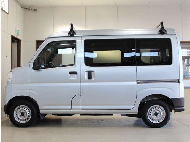 ダイハツ ハイゼットカーゴ ６６０ デラックス R4年 (四国) 99