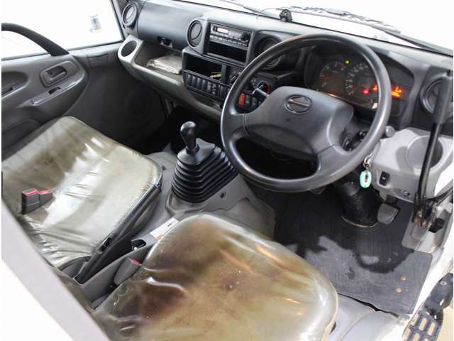 日野自動車 デュトロ ベースグレード H26年 (四国) 99