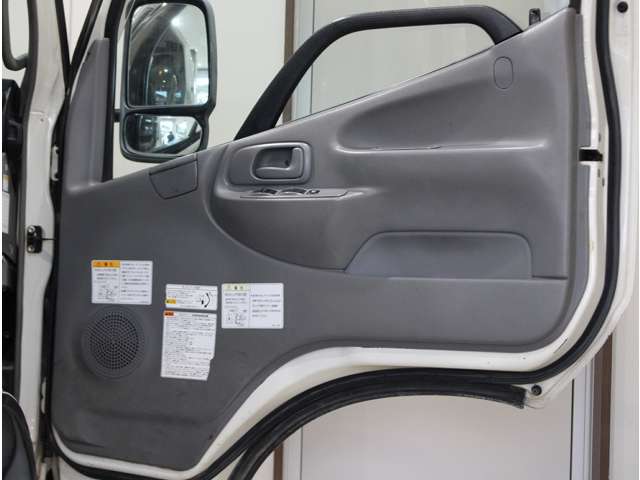 日野自動車 デュトロ ベースグレード H26年 (四国) 99