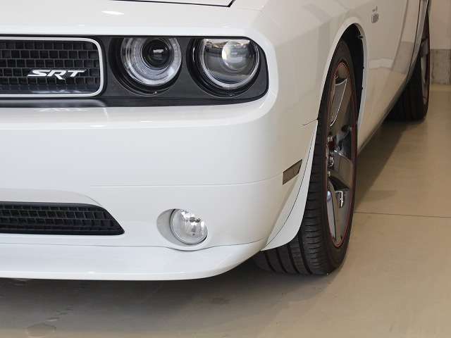 ダッジ チャレンジャー ＳＸＴ H27年 (四国) 99
