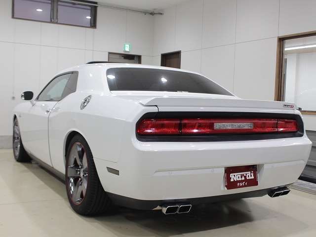 ダッジ チャレンジャー ＳＸＴ H27年 (四国) 99
