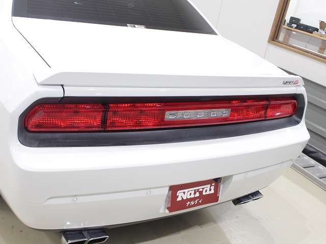 ダッジ チャレンジャー ＳＸＴ H27年 (四国) 99