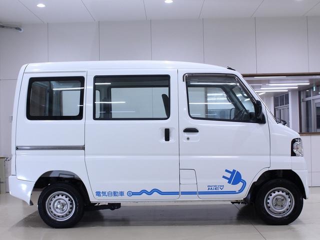 三菱 ミニキャブミーブ ＣＤ １６．０ＫＷＨ ４シーター 標準ルーフ H24年 (四国) 99