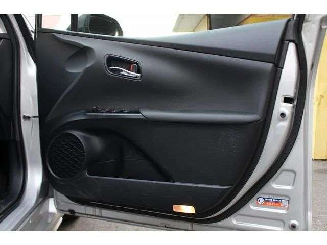 トヨタ プリウス １．８ Ｓ ツーリングセレクション H28年 (四国) 99