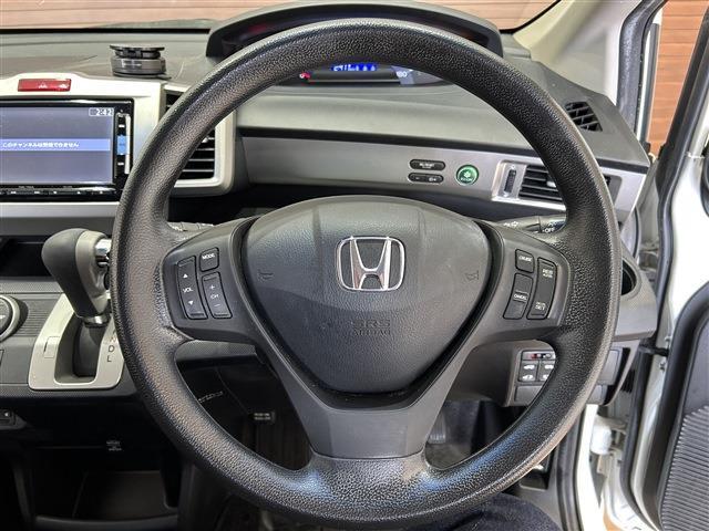 ホンダ フリード １．５ Ｇ プレミアムエディション H27年 (四国) 99