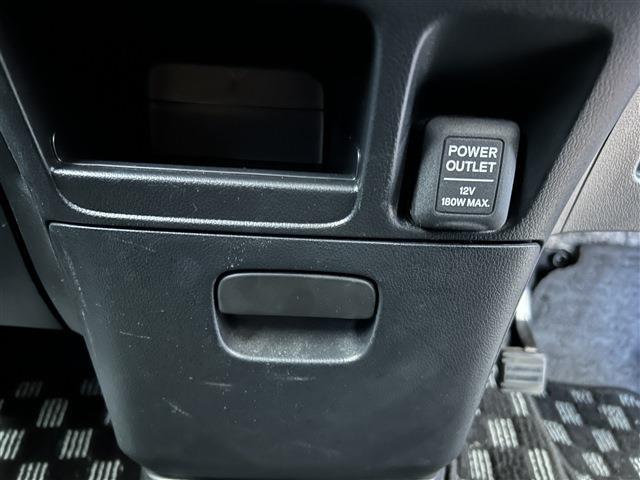 ホンダ Ｎ　ＢＯＸ ６６０ カスタムＧ ターボＳＳパッケージ H25年 (四国) 99