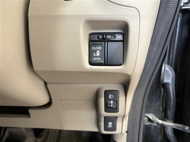 ホンダ Ｎ　ＢＯＸ ６６０ Ｇ Ｌパッケージ H25年 (四国) 99